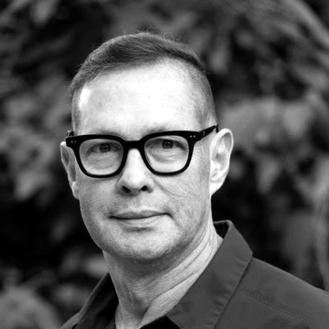 Dr Warren Linger